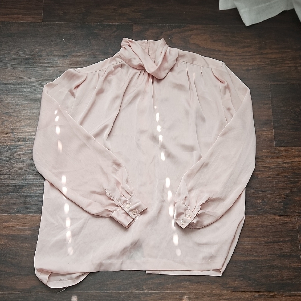 Vintage Claiborne Pink Buttoned Long Sleeve Blouse
